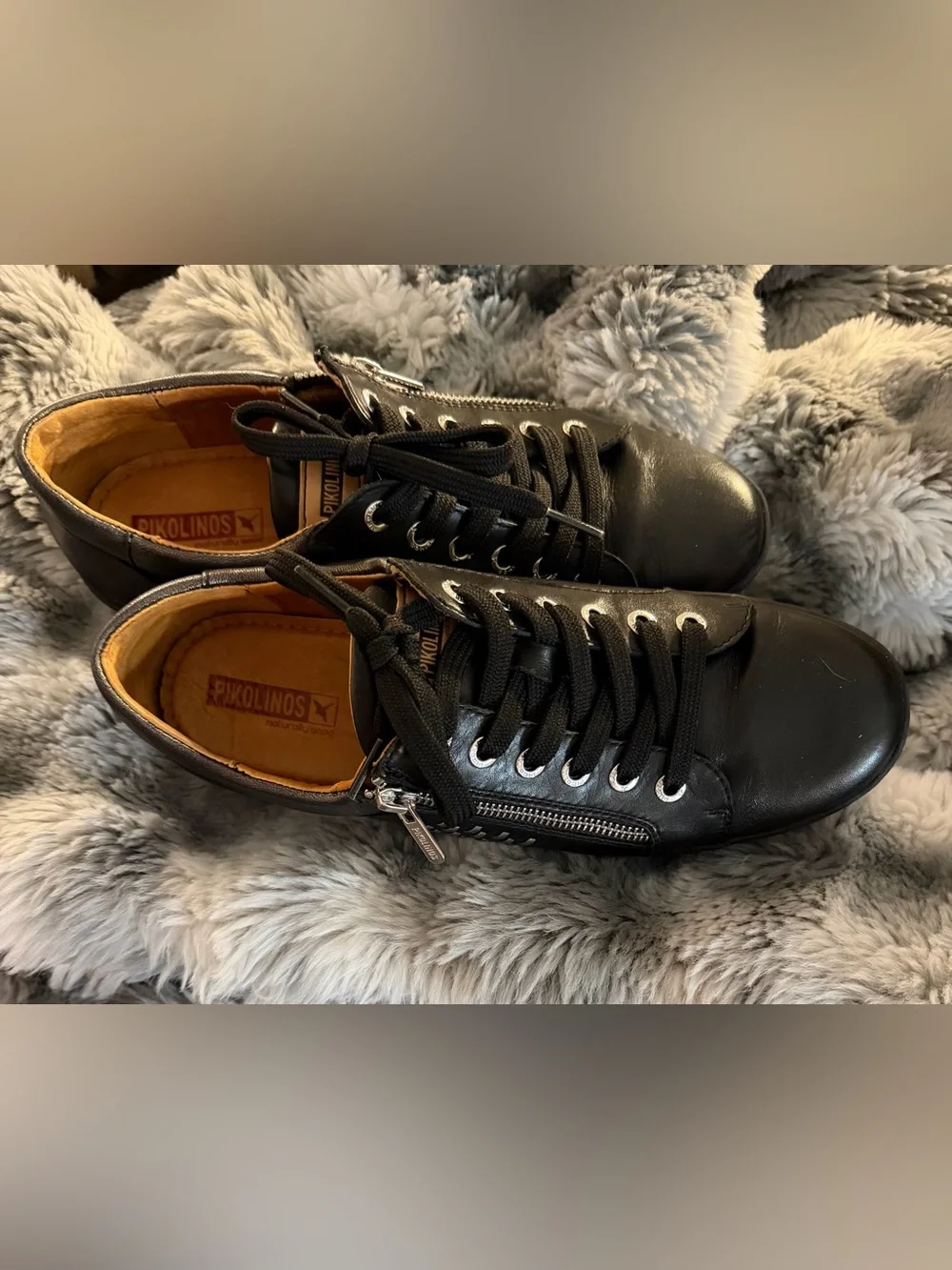 Pikolinos Lagos 901 Black Leather Zip Sneakers Size EU40/US 9-9.5 Like New! $75